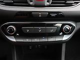 Hyundai i30 (2019) 1.4 CVVT, Tempomat - náhled 13