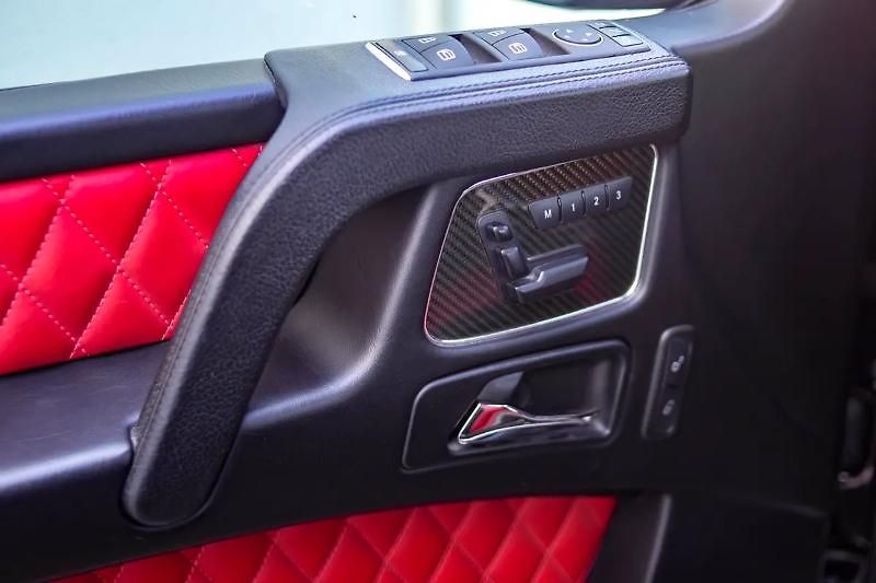 Mercedes-Benz Třídy G (2016) Ikona AMG V8 Biturbo - fotka 7 z 17