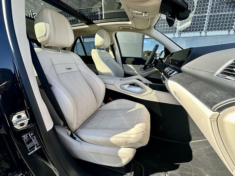 Mercedes-Benz GLE (2025) AMG 63 S 4MATIC+ - fotka 15 z 35