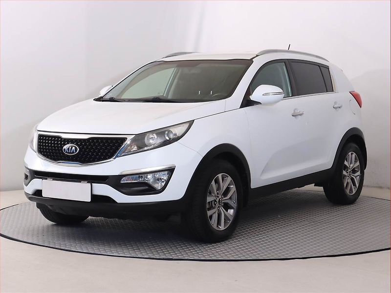 Kia Sportage (2015) 1.6 GDI, Serv.kniha, Tempomat - fotka 2 z 17