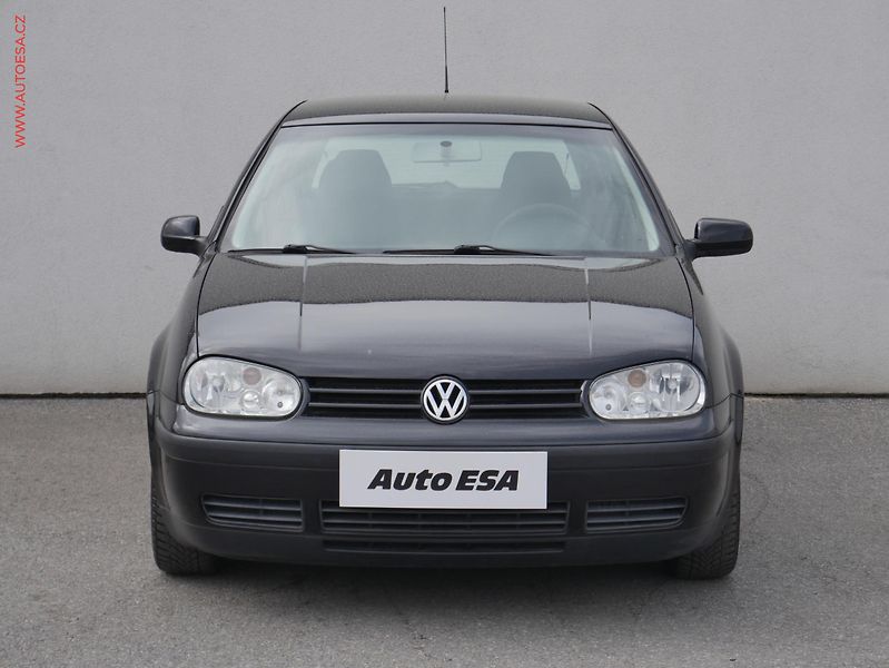 Volkswagen Transporter (2014) 2.0TDi 8míst, ČR, 103kW - fotka 2 z 3