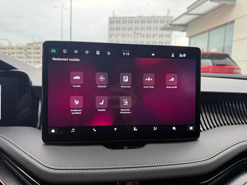 Škoda Superb Sportline 2.0 TDI 110kw DSG Co - fotka 13 z 30