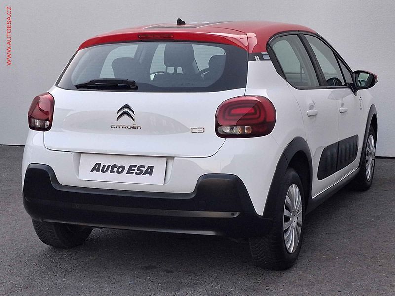 Citroën C3 (2019) 1.2 PT, Park. čidla - fotka 4 z 17