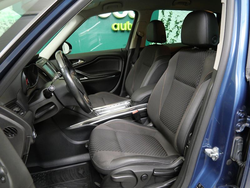 Opel Zafira - fotka 11 z 24