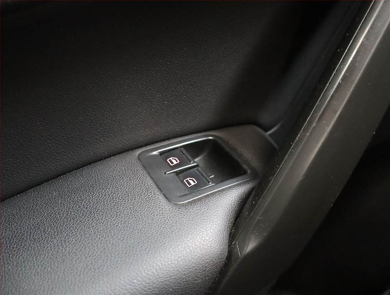 Volkswagen Caddy (2017) Maxi 2.0 TDI, 7Míst - fotka 14 z 17
