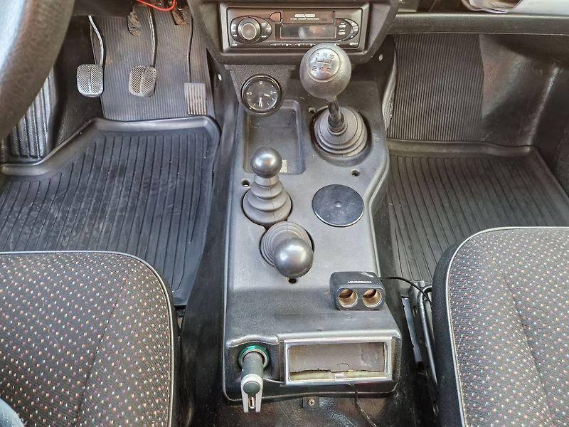 Lada Niva 1,7  4x4 - fotka 16 z 24