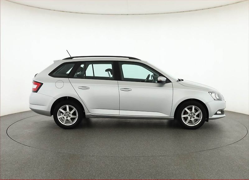 Škoda Fabia (2017) Ambition 1.4 TDI, Tempomat - fotka 6 z 18