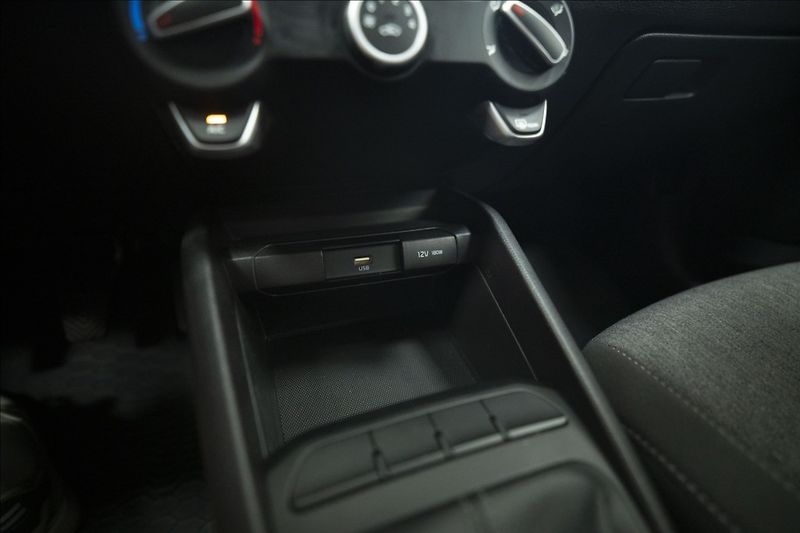 Kia Stonic 1,2 CVVT 1. MAJITEL ČR DPH - fotka 22 z 32