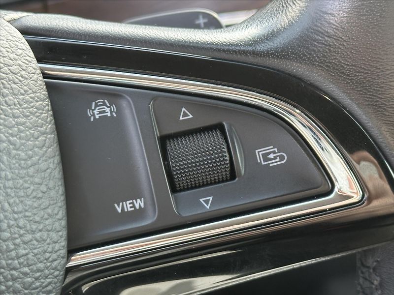 Škoda Superb 2,0 TDI 140kW DSG Scout 4x4 CZ - fotka 25 z 39