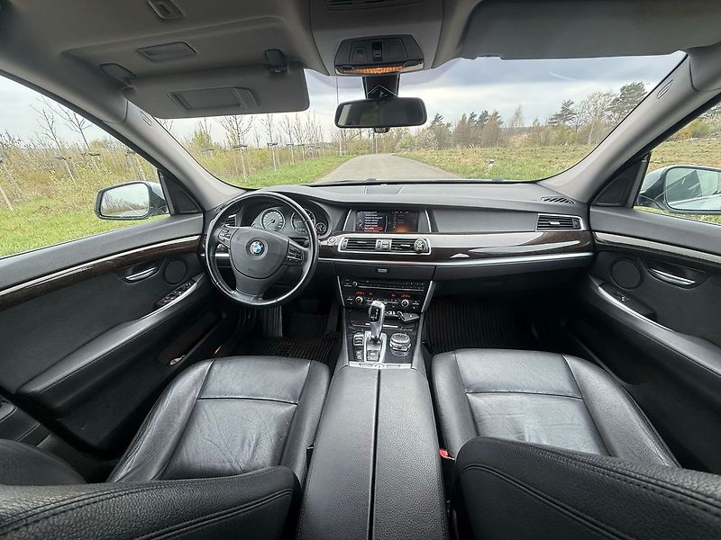 BMW Řada 5 530 GT X-DRIVE - fotka 13 z 23