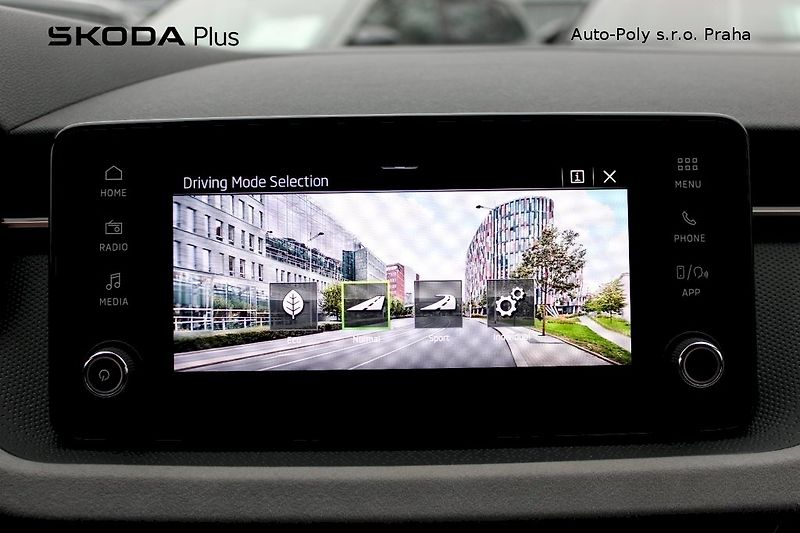 Škoda Scala (2024) Top Selection 1,0 TSI 85kW - fotka 19 z 25