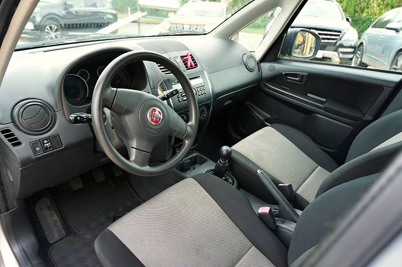 Fiat Sedici (2012) 1,6 16V 88 kW - fotka 20 z 46