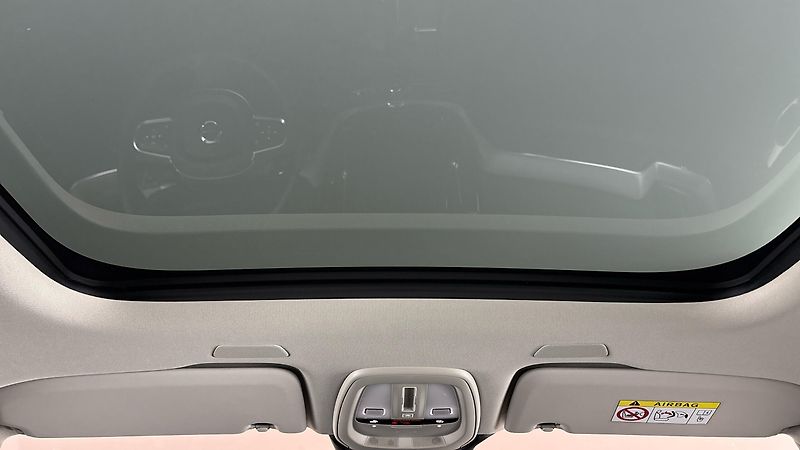 Volvo XC60 2.0 T6 AUT AWD Recharge Core - fotka 30 z 32