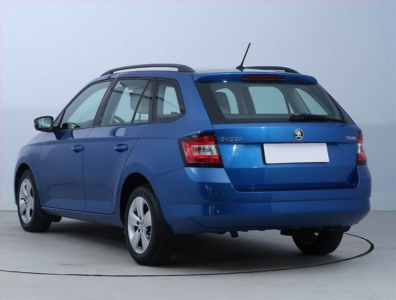 Škoda Fabia (2015) Ambition Plus 1.2 TSI - fotka 4 z 17
