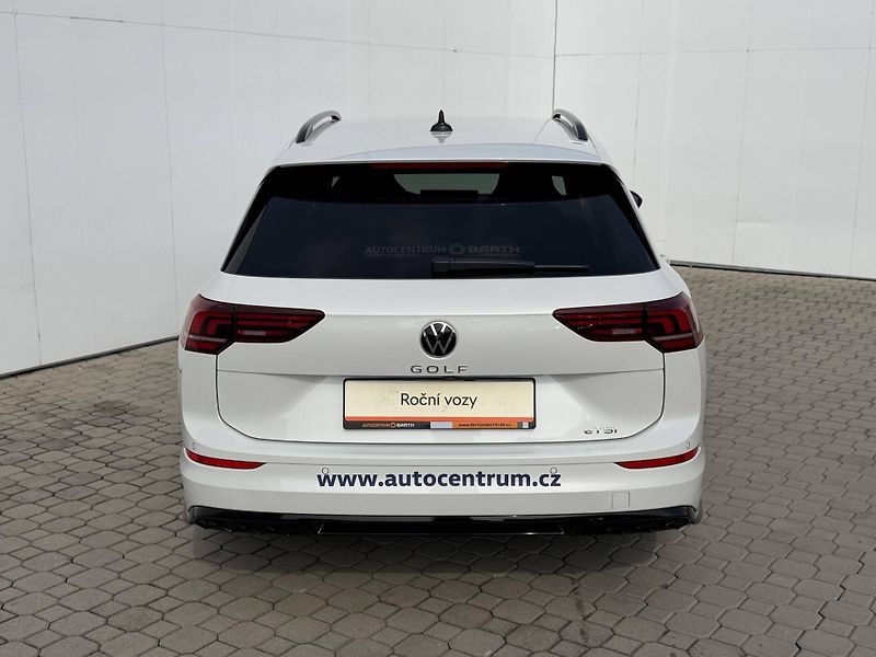 Volkswagen Golf (2026) R-Line People 7DSG mHEV 1,5eTS - fotka 10 z 26