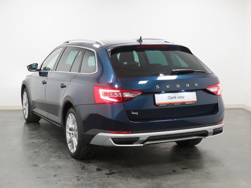 Škoda Superb - fotka 7 z 25
