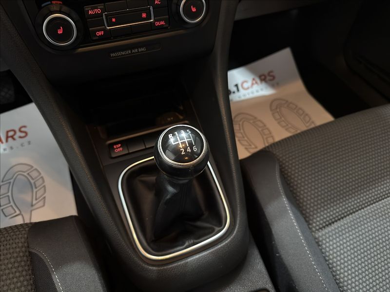 Volkswagen Golf 1,4   TSI 90 kW ČIDLA VÝHŘEV - fotka 15 z 28