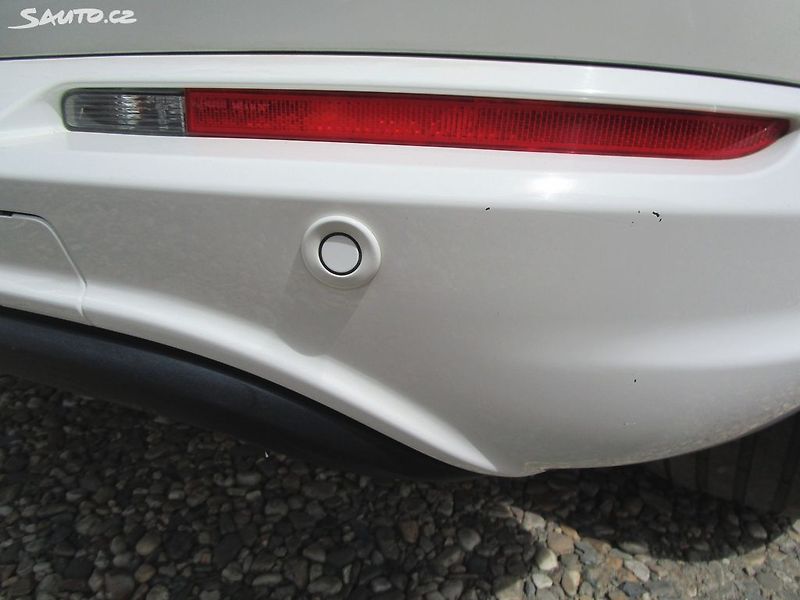 Volkswagen Tiguan 1,4TSI-90KW- NOVÉ ROZVODY - fotka 11 z 32