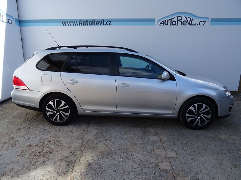 Volkswagen Golf (2009) 1.9TDi,77kW,S.kniha - fotka 5 z 22
