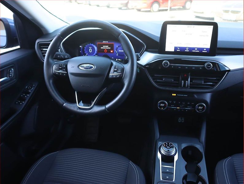 Ford Kuga (2021) Titanium 1.5 EcoBlue - fotka 7 z 20