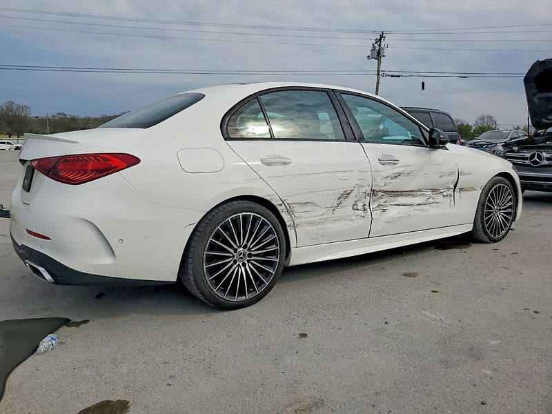 Mercedes-Benz Třídy C (2023) C 300  - fotka 4 z 11
