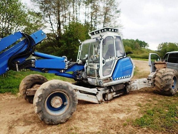 Menzi Muck (2012) A91F mobil 4x4 tiltrotátor  - fotka 3 z 10