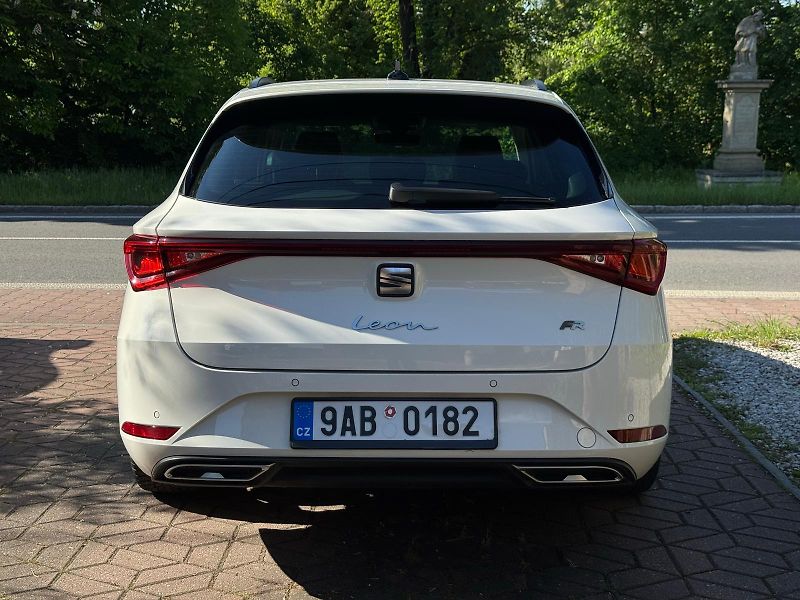 Seat Leon 2.0TDi FR DSG 150k 1.MAJIT. ČR - fotka 5 z 23