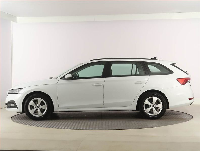 Škoda Octavia (2021) 2.0 TDI, Automat, Navi - fotka 3 z 26