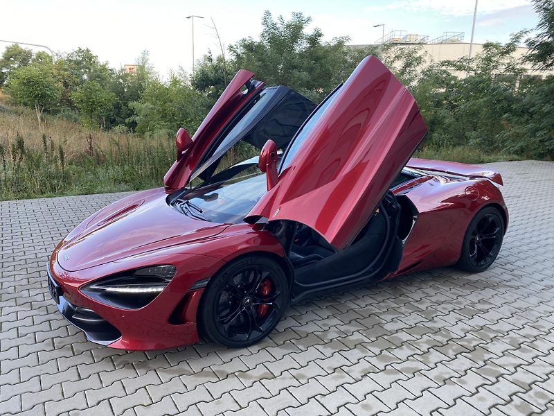 McLaren 720S (2020) TOP STAV - fotka 10 z 16