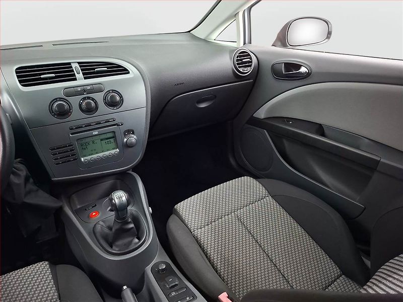 Seat Leon (2009) 1.4, po STK, Tažné - fotka 8 z 16