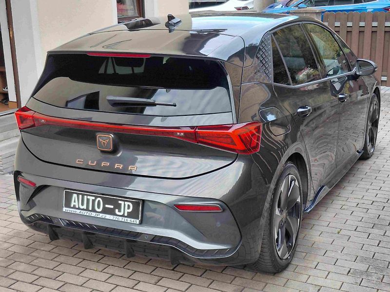 Cupra Born 170kW XL-BAT-77kWh  SOH-96,4%  - fotka 3 z 8