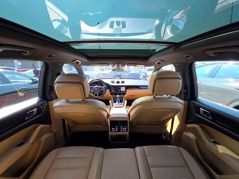 Porsche Cayenne (2018) Modernizovaná verze - fotka 13 z 13
