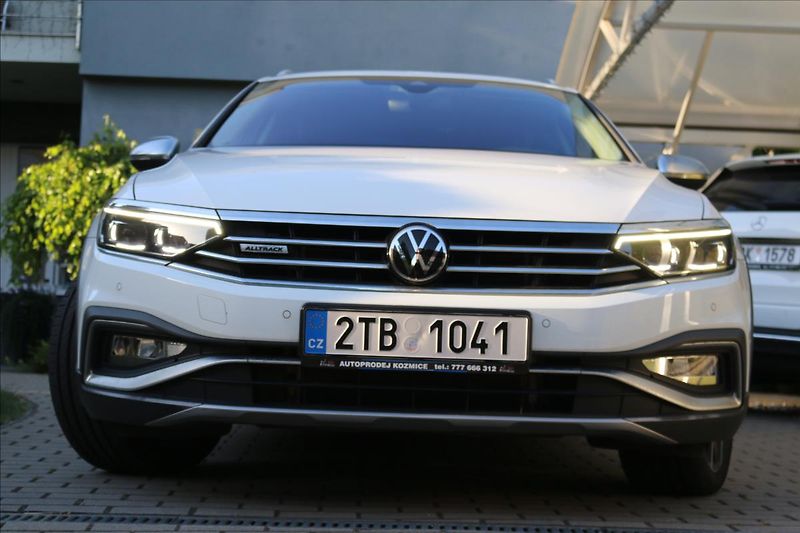 Volkswagen Passat 2,0 ALLTRACK, ČR, 4Motion,DSG - fotka 2 z 75