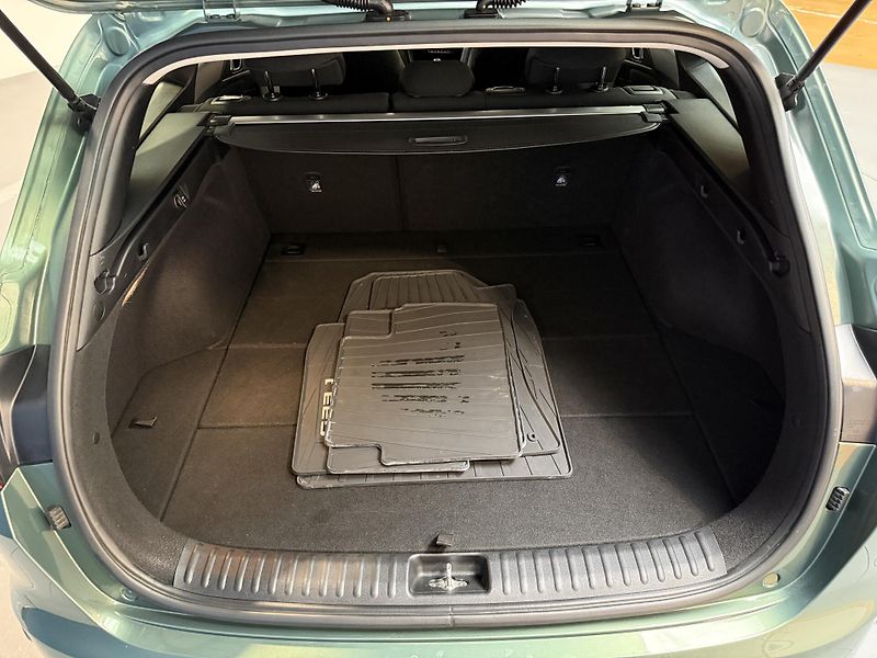 Kia Ceed 1.5 T-GDI 118kW Top SW - fotka 12 z 13