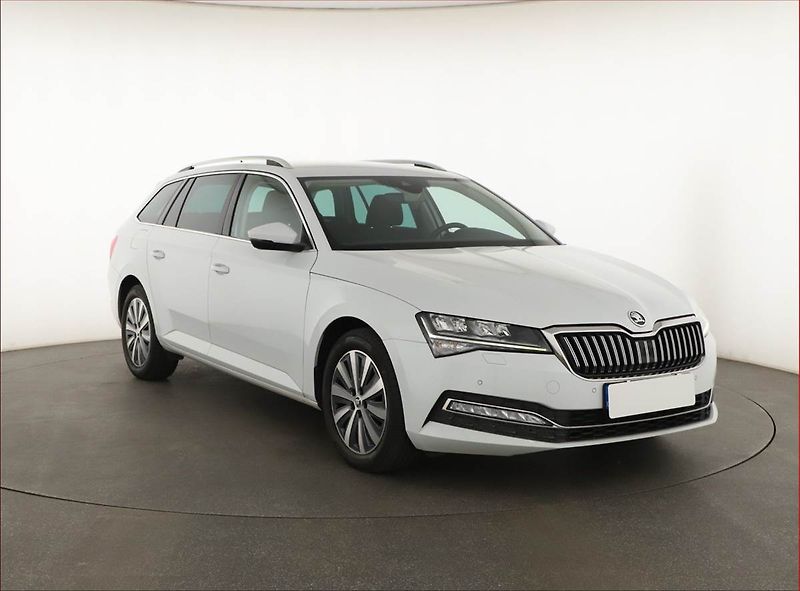 Škoda Superb (2022) 2.0 TSI - fotografie inzerátu
