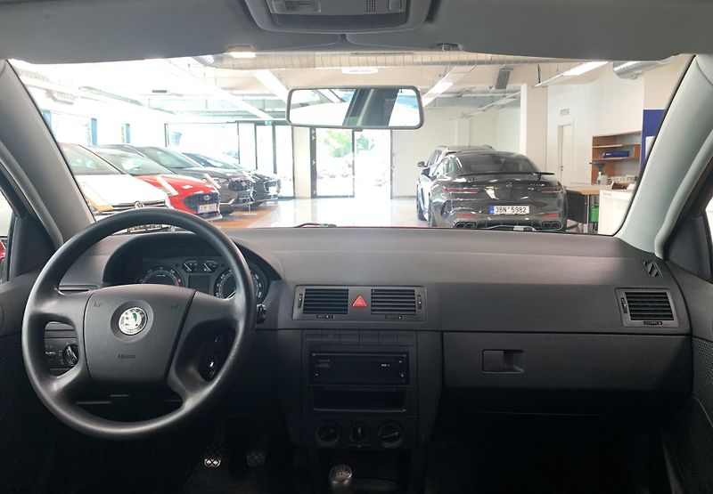 Škoda Fabia 1.2 HTP, ČR - fotka 13 z 21