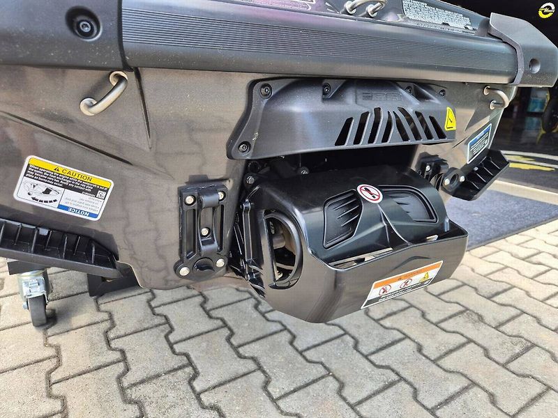 Sea Doo (2023) RXP XRS Apex 1+1-up 300hp Audi - fotka 18 z 23
