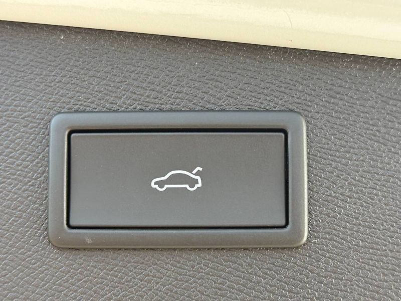 Cupra Leon (2026) 1.5 eTSI 110 kW DSG - fotka 25 z 25
