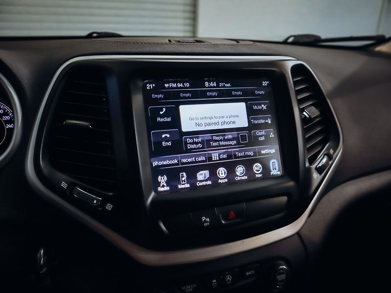 Jeep Cherokee 2.2 MJT 4WD Limited - fotka 18 z 32