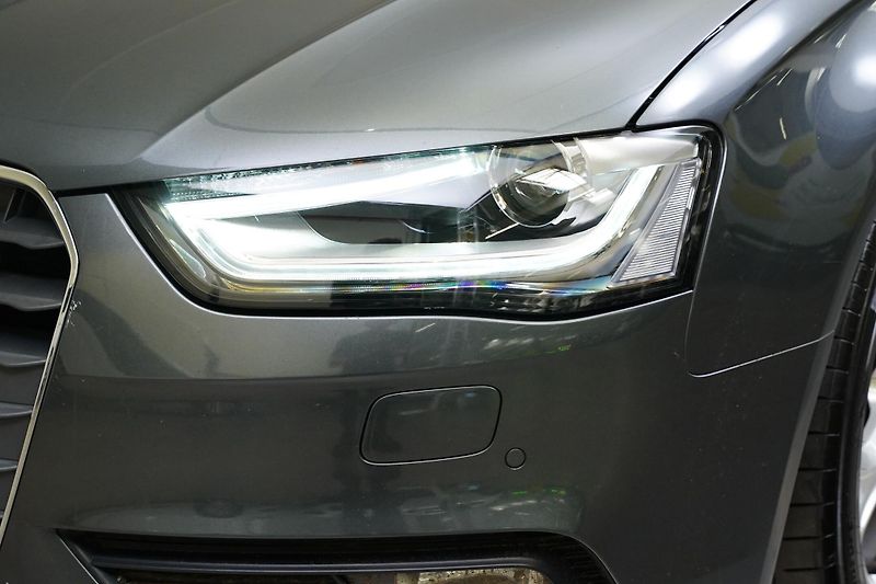 Audi A4 - fotka 9 z 27