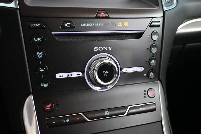 Ford S-MAX (2020) 2.0 4x4 140 KW LED ACC SONY Ta - fotka 20 z 45