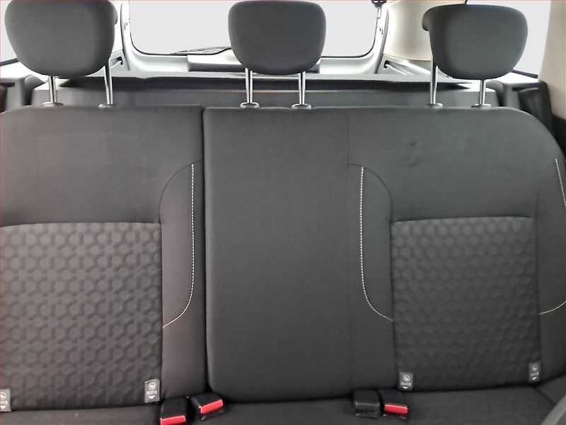 Dacia Logan (2016) 1.2 16V - fotka 10 z 16