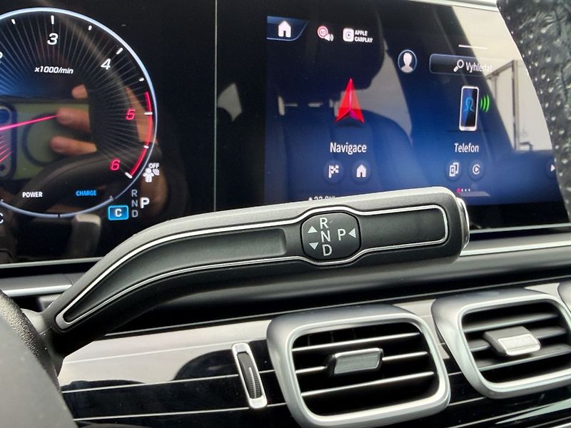 Mercedes-Benz GLS 450 D 4MATIC - fotka 20 z 41