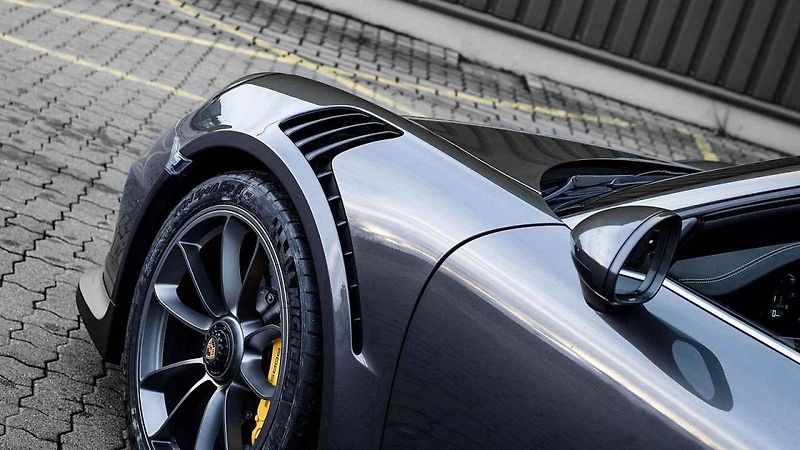 Porsche 911 Targa 4 GTS v úpravě McChip-dkr.