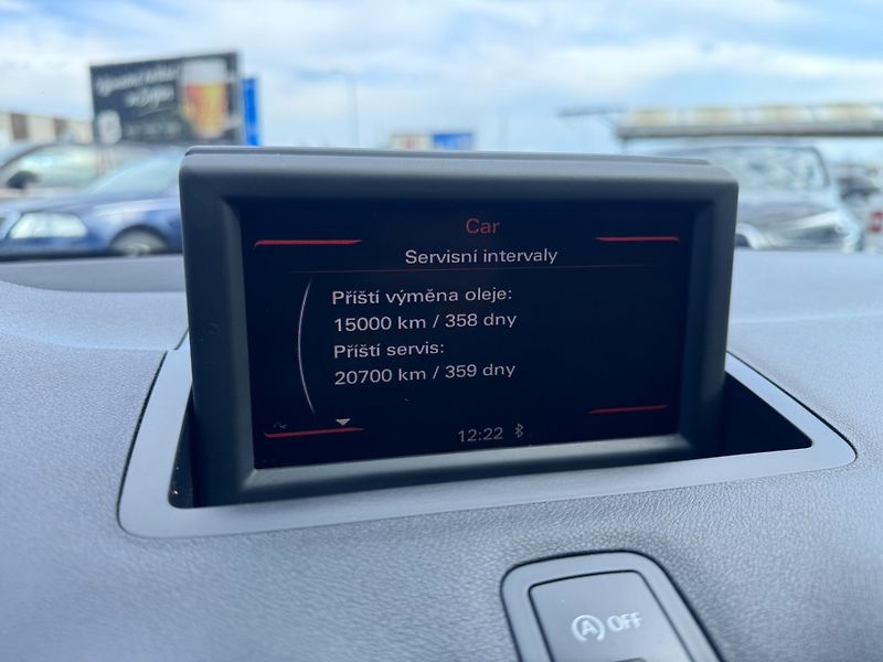 Audi A1 (2011) 1,2 TFSI 63 KW NOVÁ SPOJKA STK - fotka 34 z 50