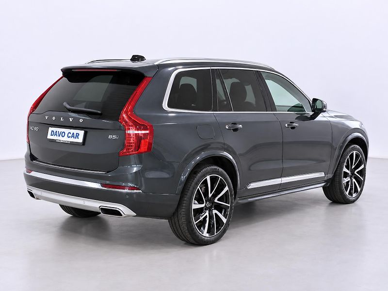 Volvo XC90 2,0 B5 173kW CZ 4X4 DPH Inscri - fotka 7 z 30