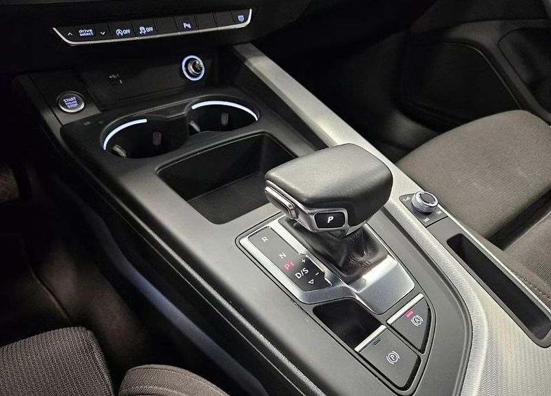 Audi A4 Avant 45 TFSI Quattro Advanced Tažné - fotka 9 z 18