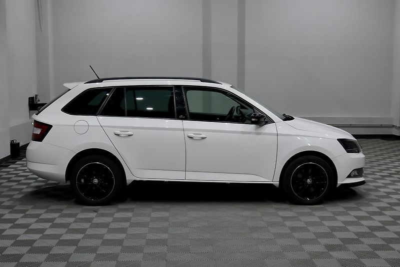 Škoda Fabia 3 Combi 81 kW Monte Carlo - fotka 4 z 31