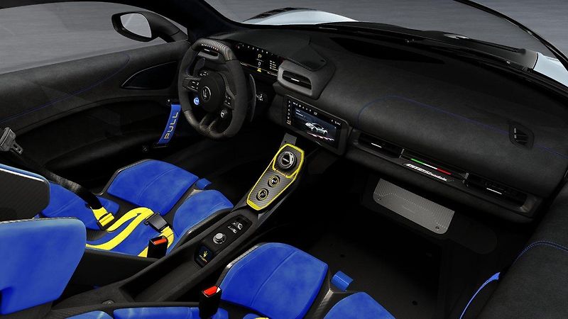 Maserati MC20 (2025) GT2 Stradale 640HP  - fotka 7 z 8