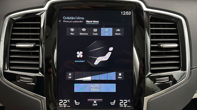 Volvo XC90 2.0 B5 AUT AWD Inscription - fotka 30 z 33